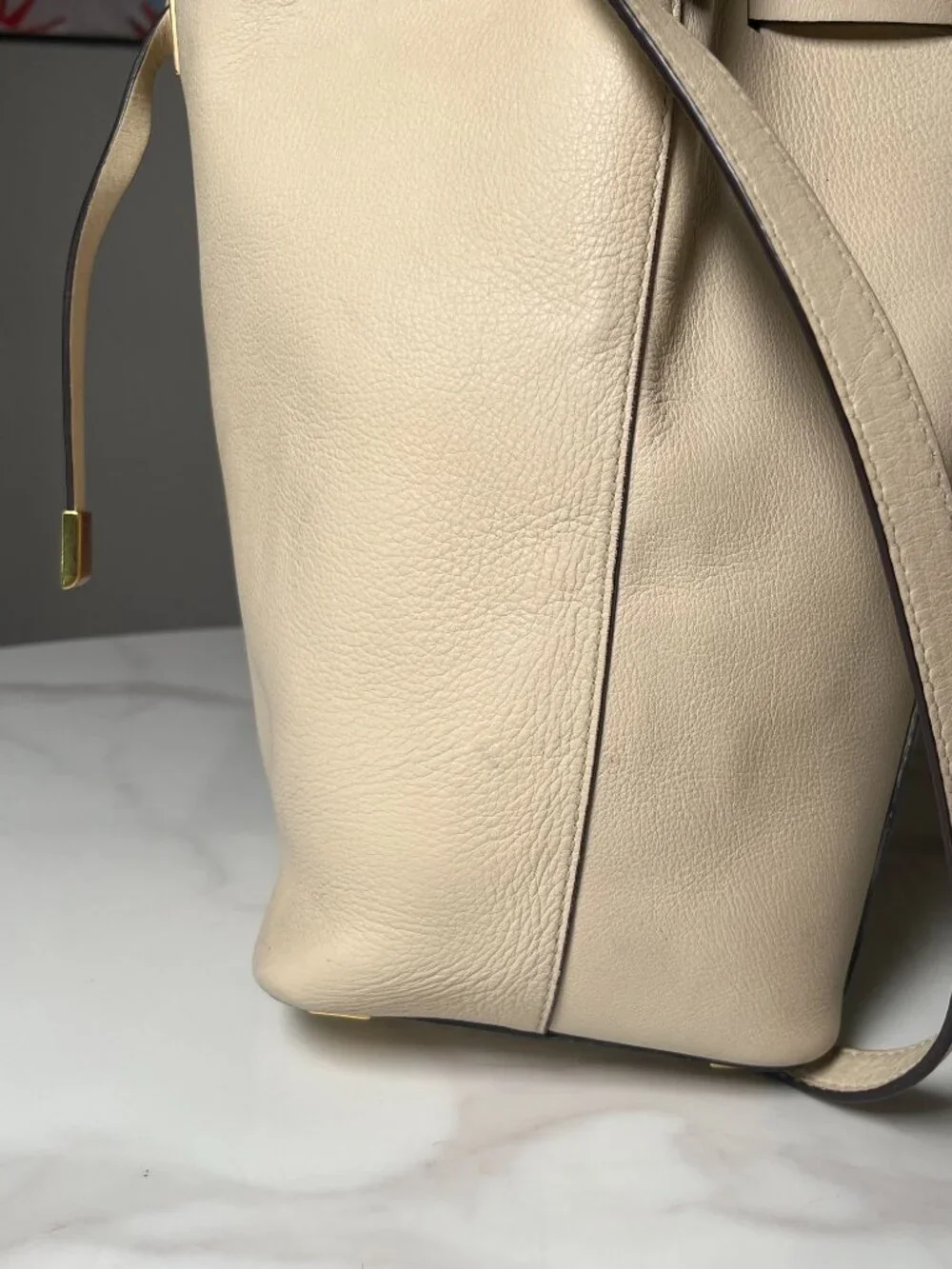 Michael Kors Mercer Cream Pebbled Leather Bucket Bag - Picture 13 of 16